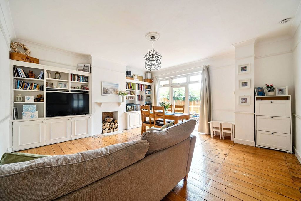 Property photo 3 of 16
