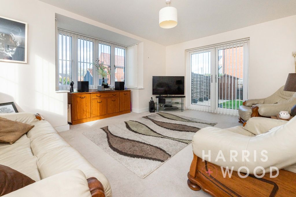 Property photo 3 of 30 3989052