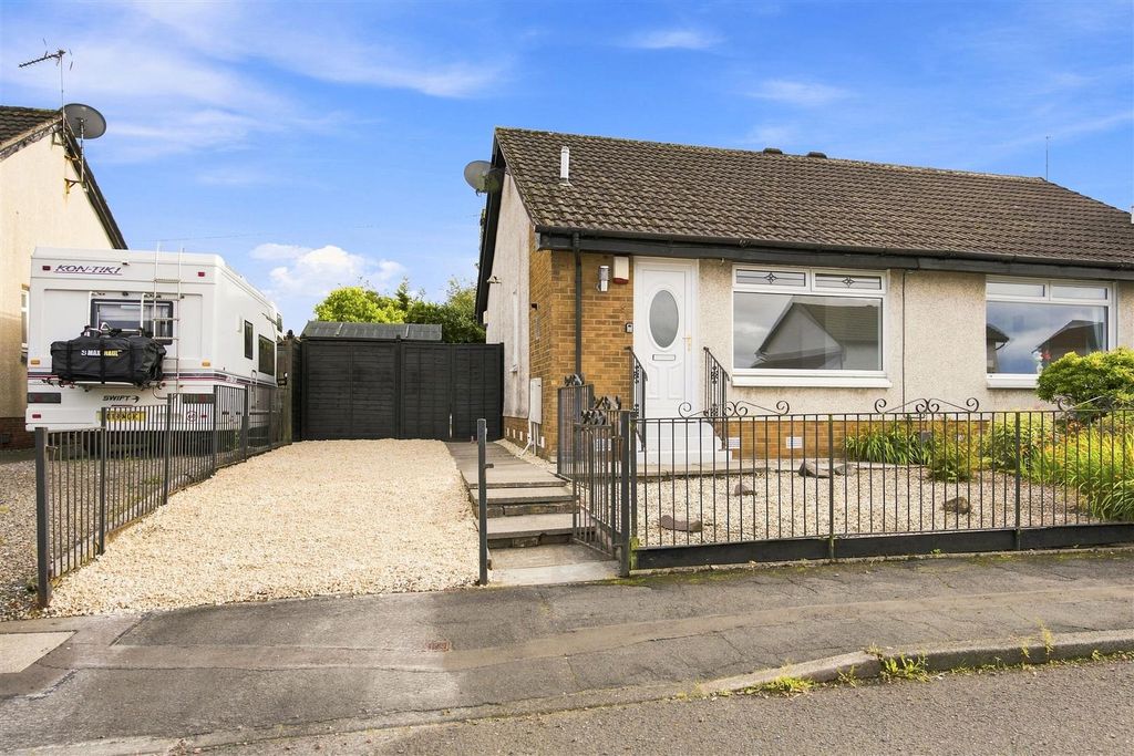 Property photo 1 of 14 01-58_Ingleneuk_Ave_Glasgow_002.Jpg