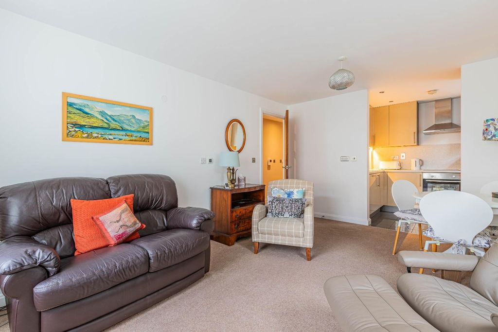 Property photo 3 of 14 Rhydes Court 1-5.Jpg