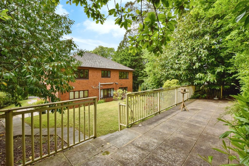 Property photo 2 of 17 Photo