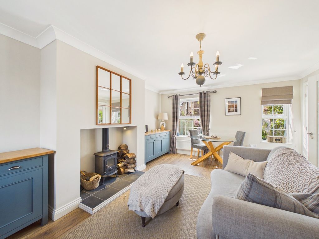 Property photo 2 of 24 5117074