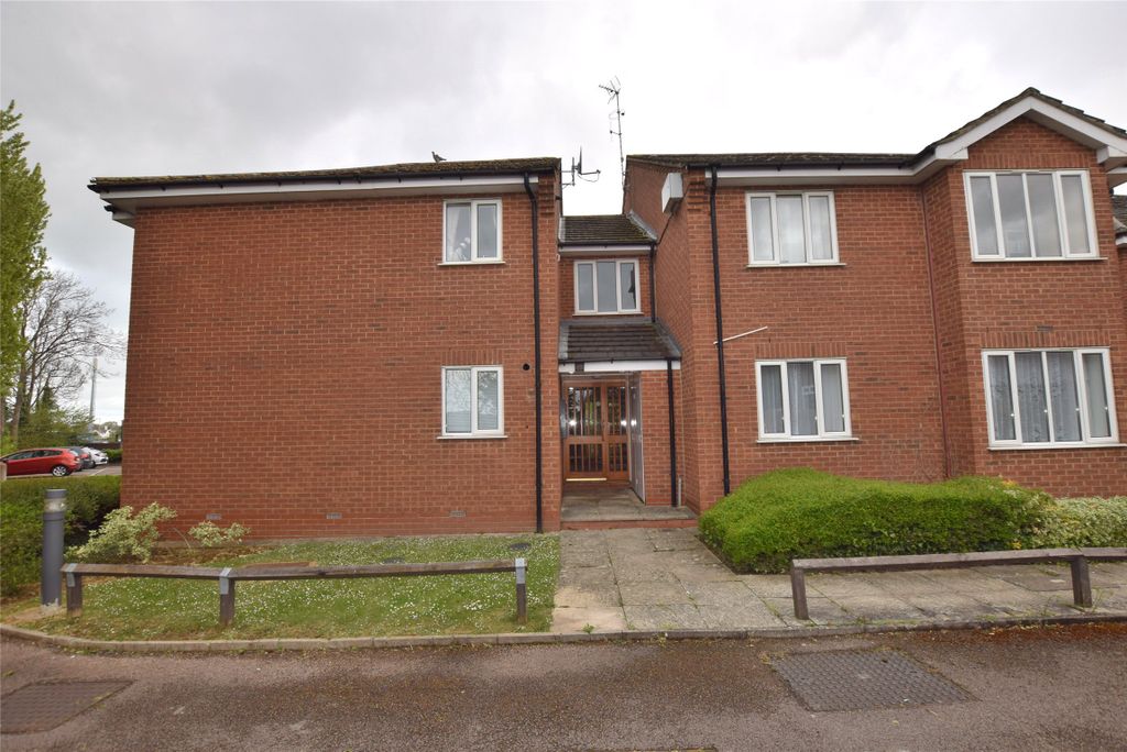 Property photo 2 of 8 Front