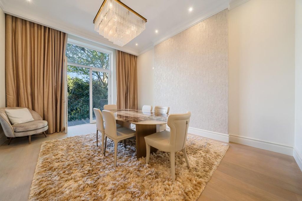 Property photo 3 of 22 Photo 2