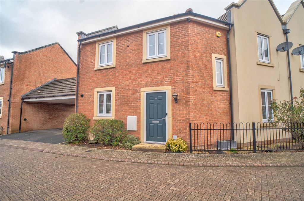 Property photo 1 of 12 Front