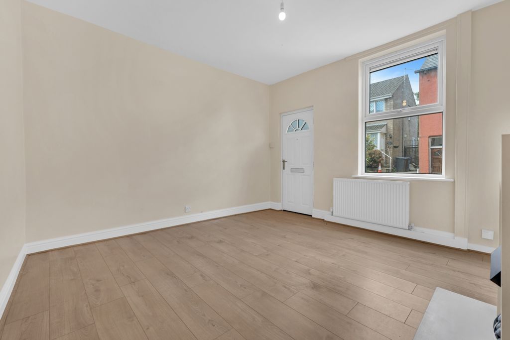 Property photo 3 of 16 Ep6A8837