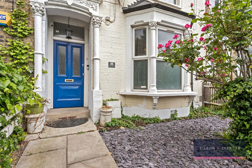 Property photo 3 of 15 0605202620_Tils_25 Eldon Road _N22 5DX_029_Wm