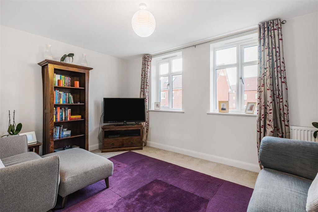 Property photo 2 of 8 798585 (2).Jpg