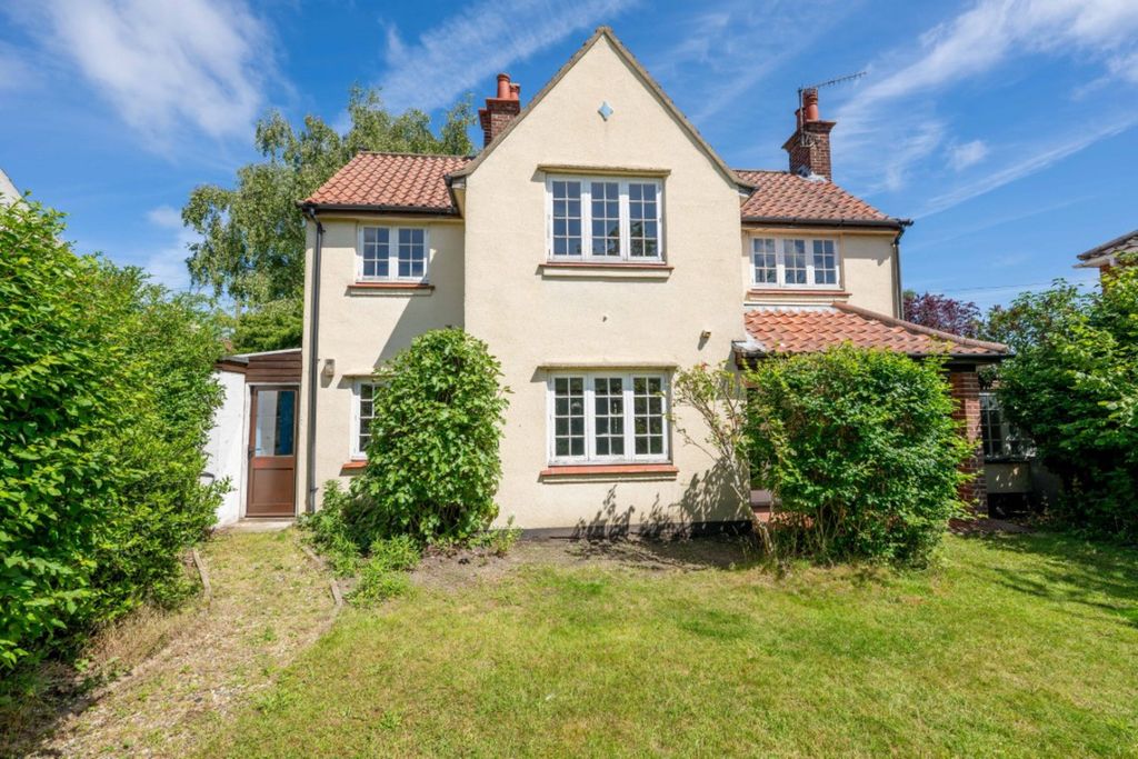 Property photo 1 of 29