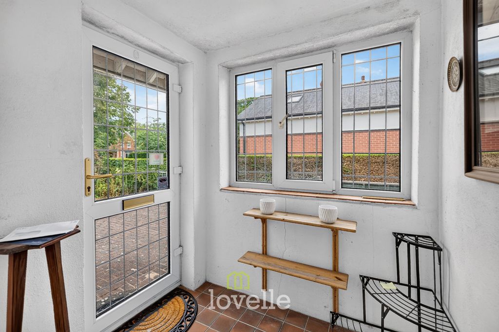 Property photo 3 of 41
