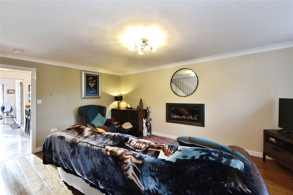 Property photo 3 of 26 Living Room