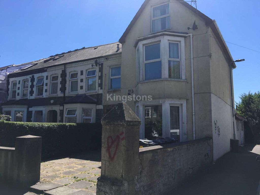 Property photo 2 of 16