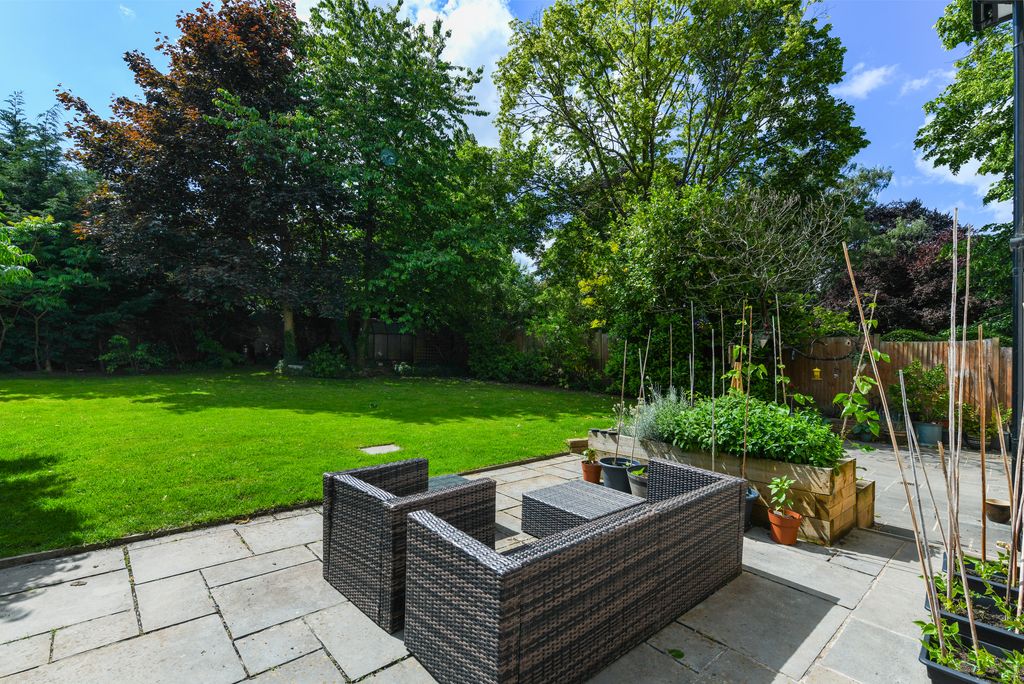 Property photo 3 of 29
