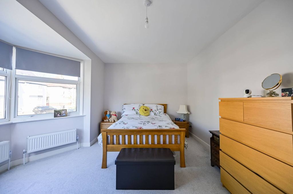 Property photo 1 of 23