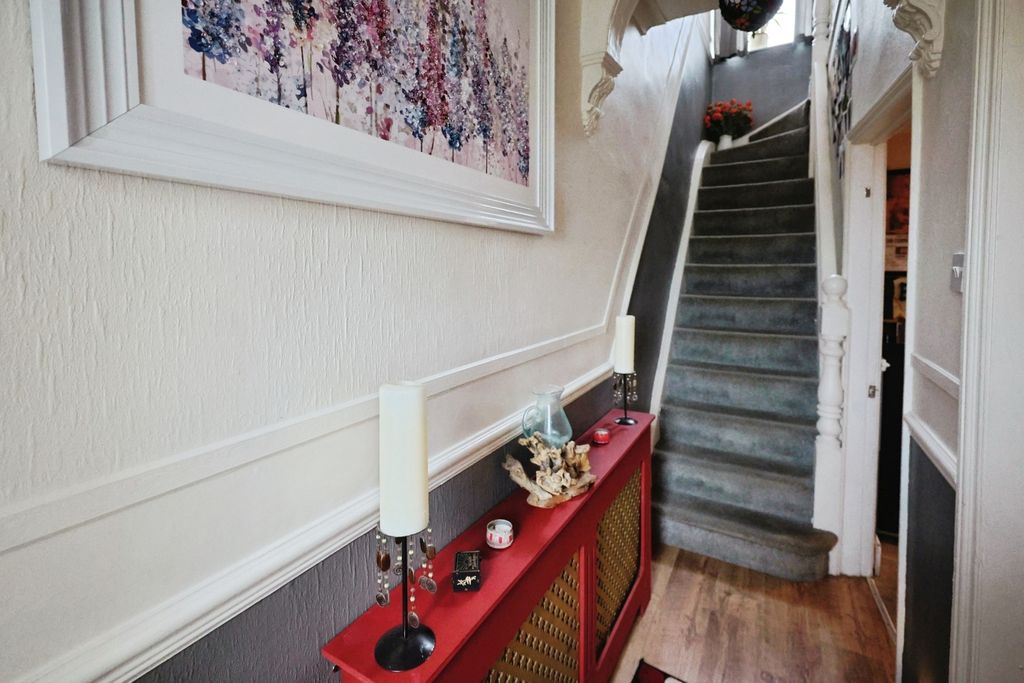 Property photo 2 of 17 Pbox-Img.Jpg