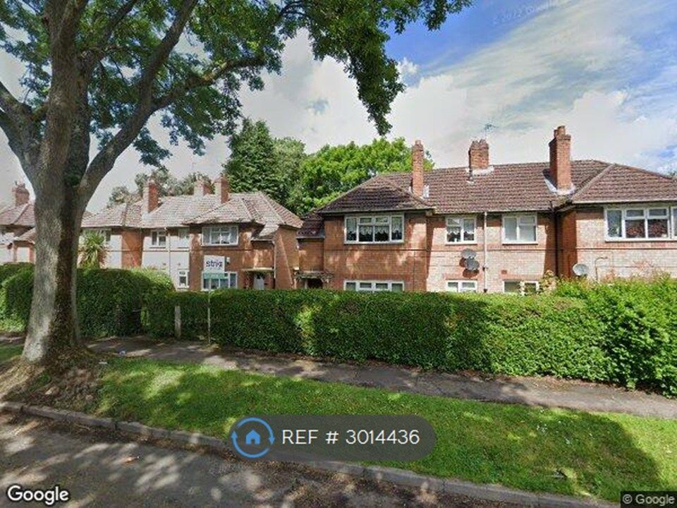 Property photo 1 of 16 Harvington Road