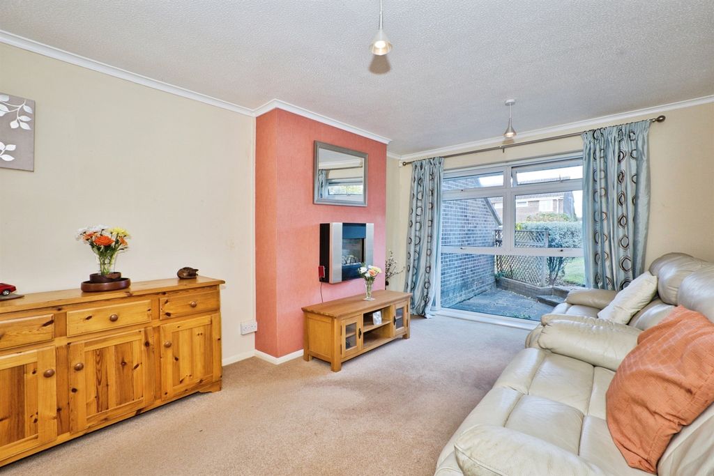 Property photo 2 of 19