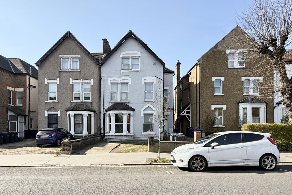 Property photo 1 of 6 1