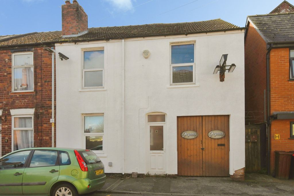 Property photo 1 of 18