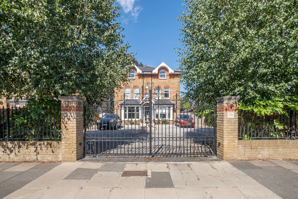Property photo 1 of 19