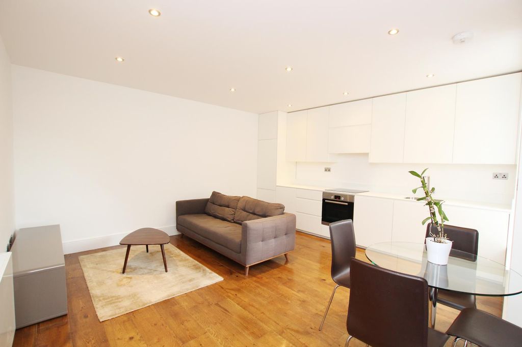 Property photo 1 of 5
