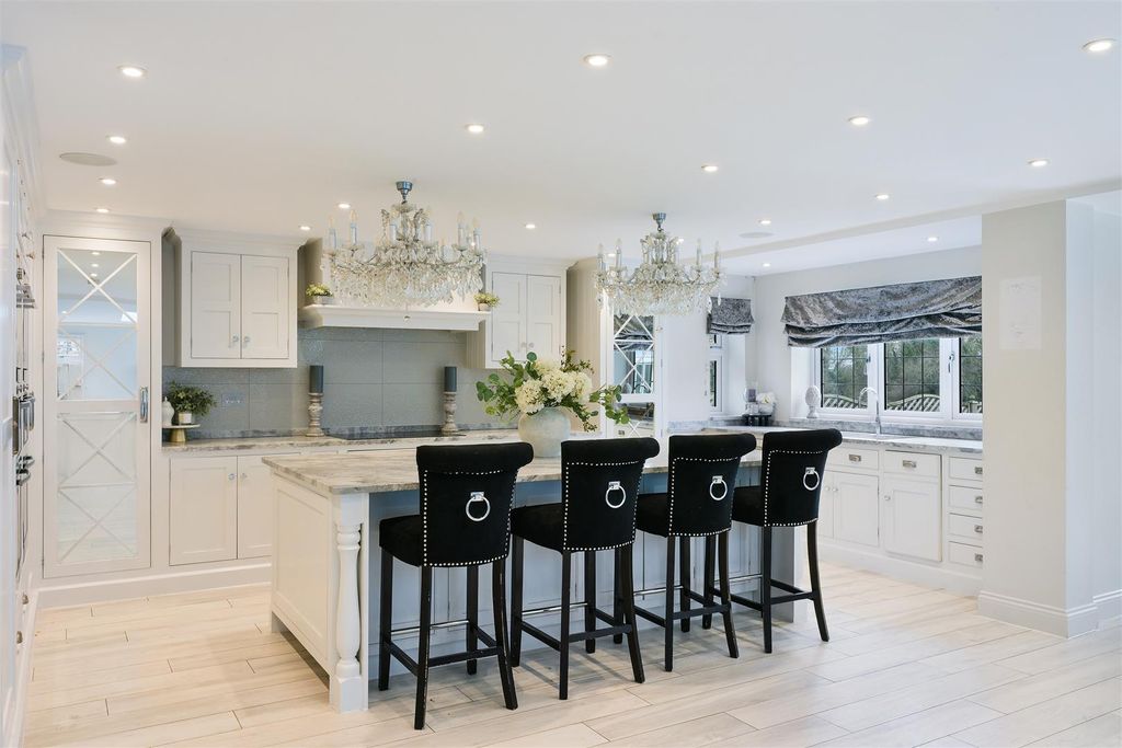 Property photo 2 of 35 The Rydons- (1).Jpg