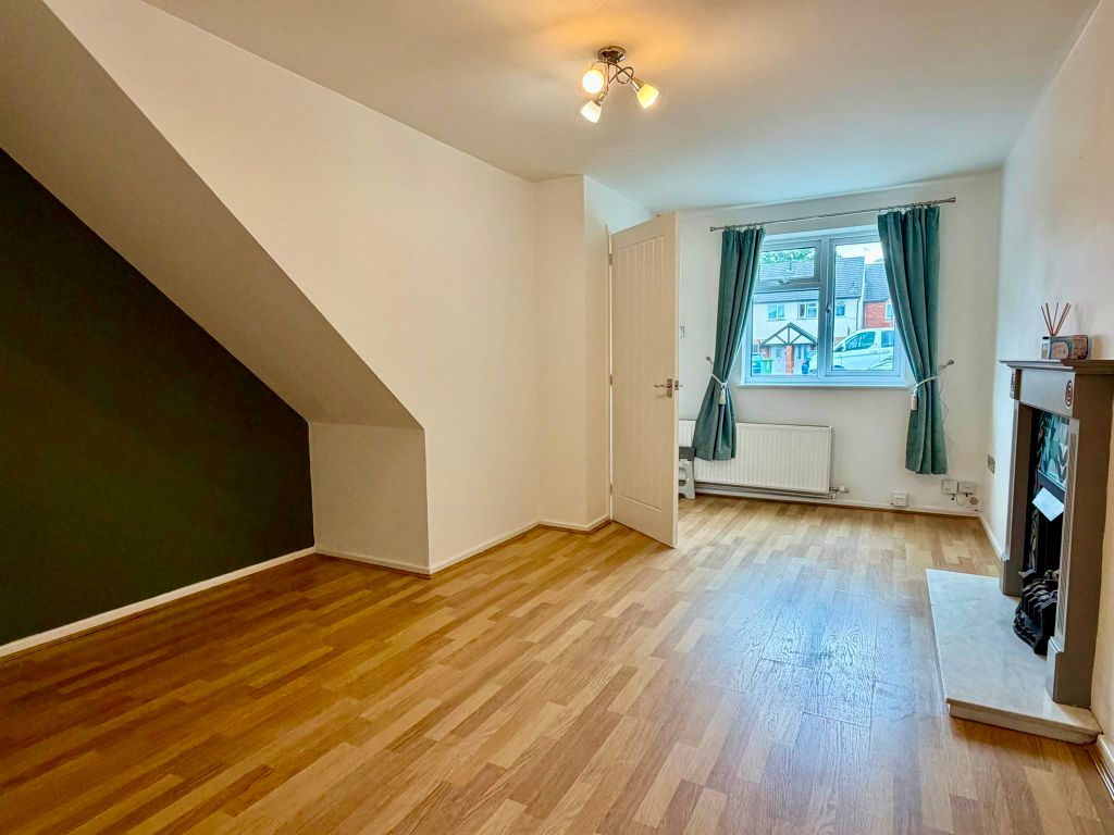 Property photo 3 of 13