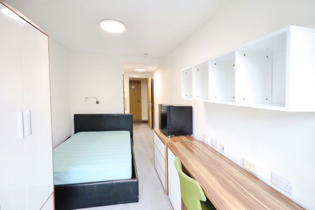 Property photo 2 of 11