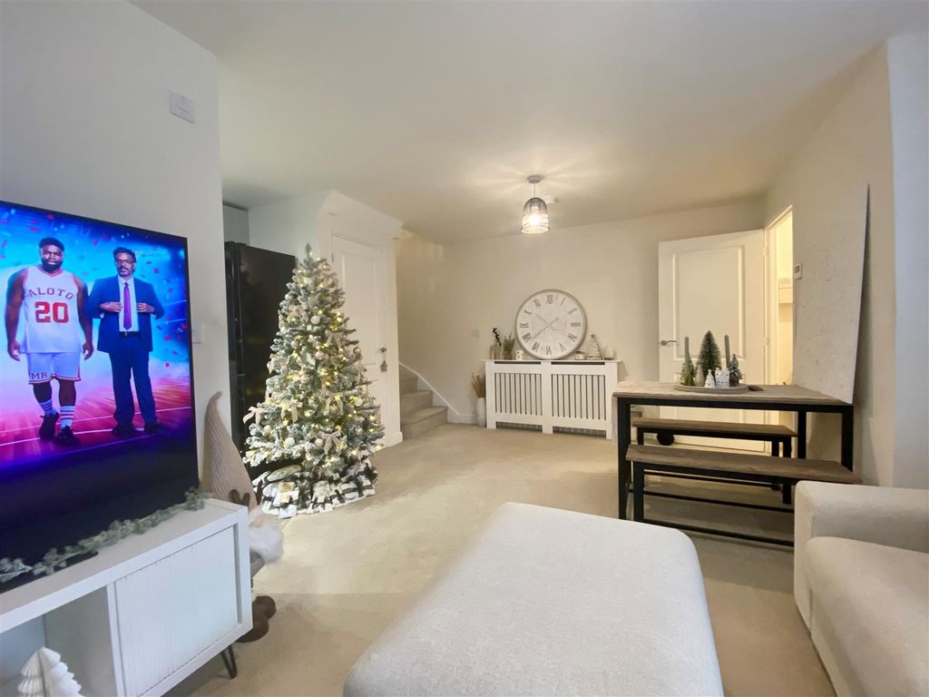 Property photo 2 of 9 3.Jpg