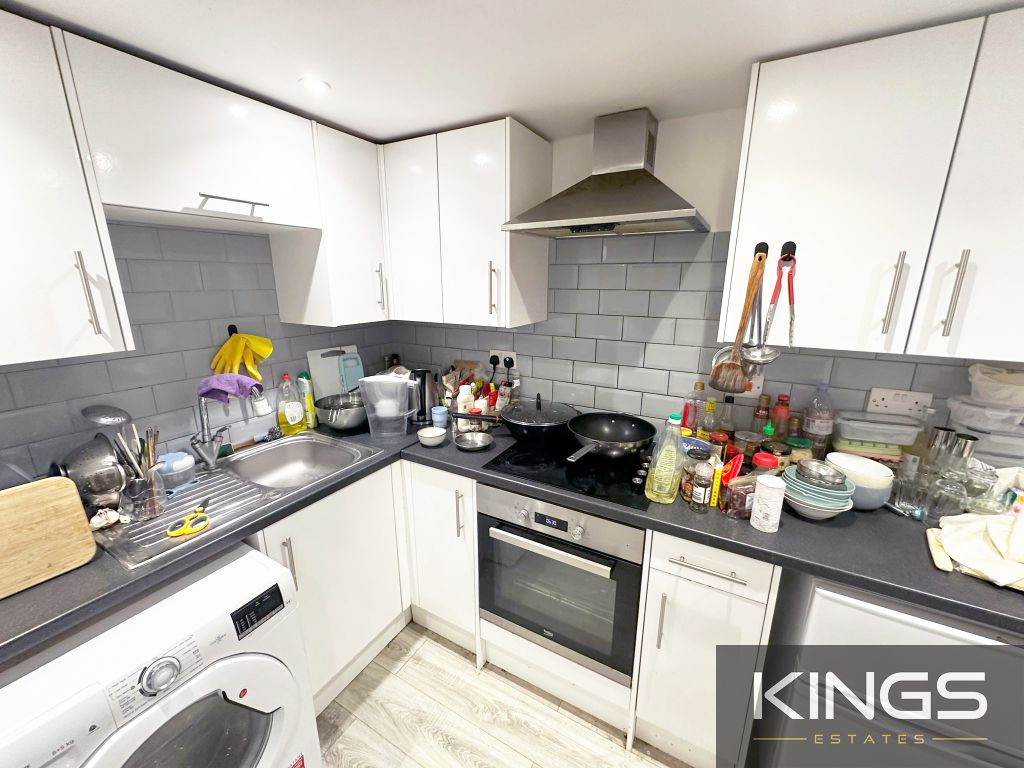 Property photo 1 of 5 Flat 2, 10-11 Palmerstone Rd  (7)Logo
