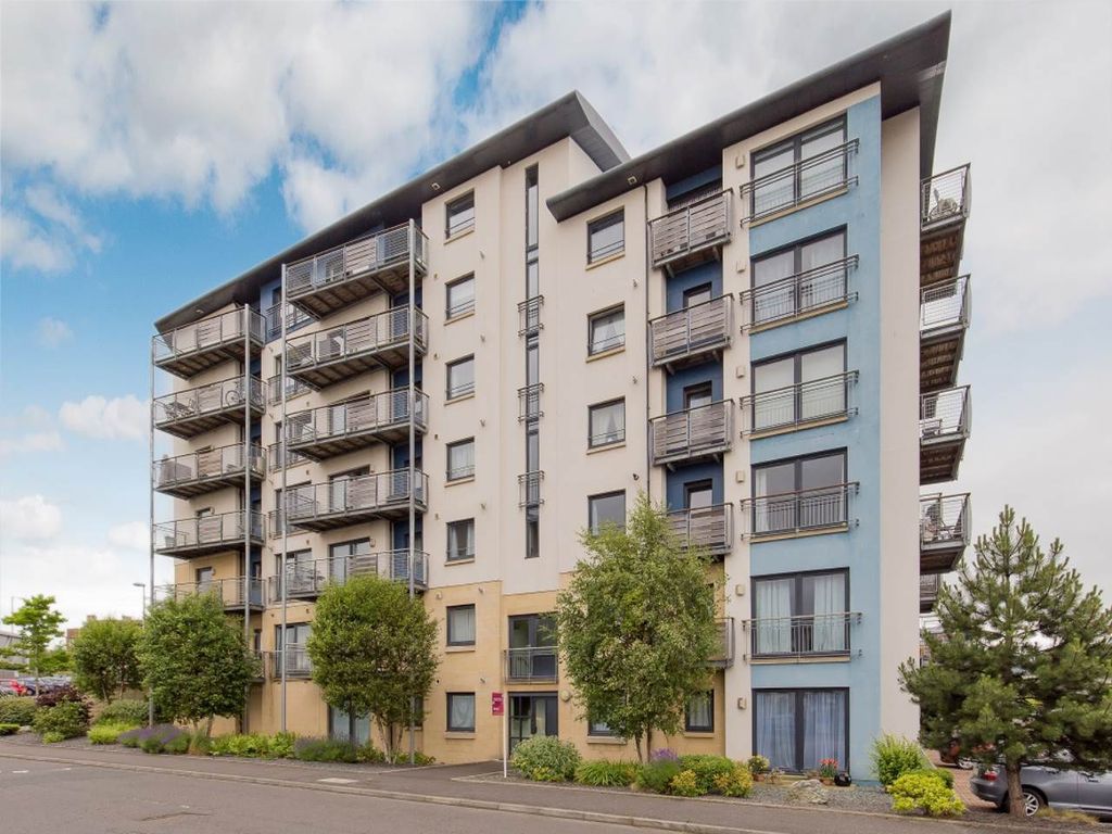 Property photo 1 of 11 46291_Drybrough_Crescent-001