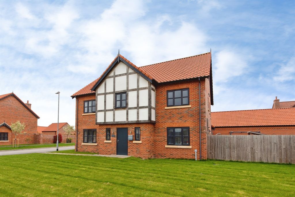 Property photo 1 of 31