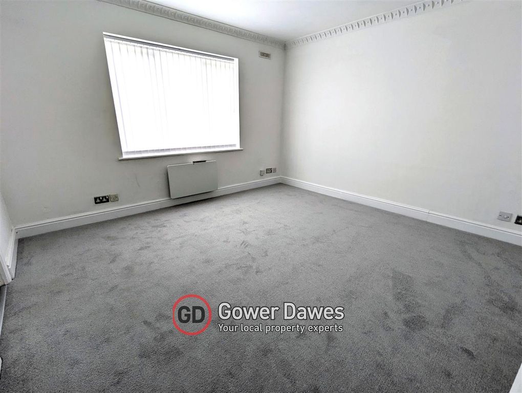 Property photo 2 of 6 Lounge