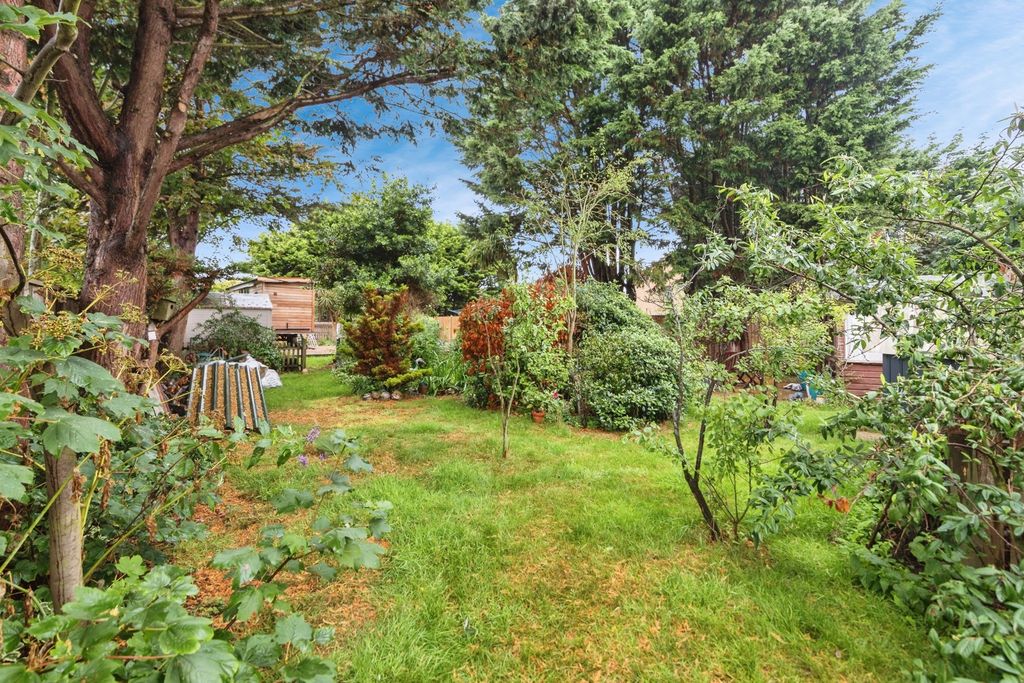 Property photo 3 of 17 Photo