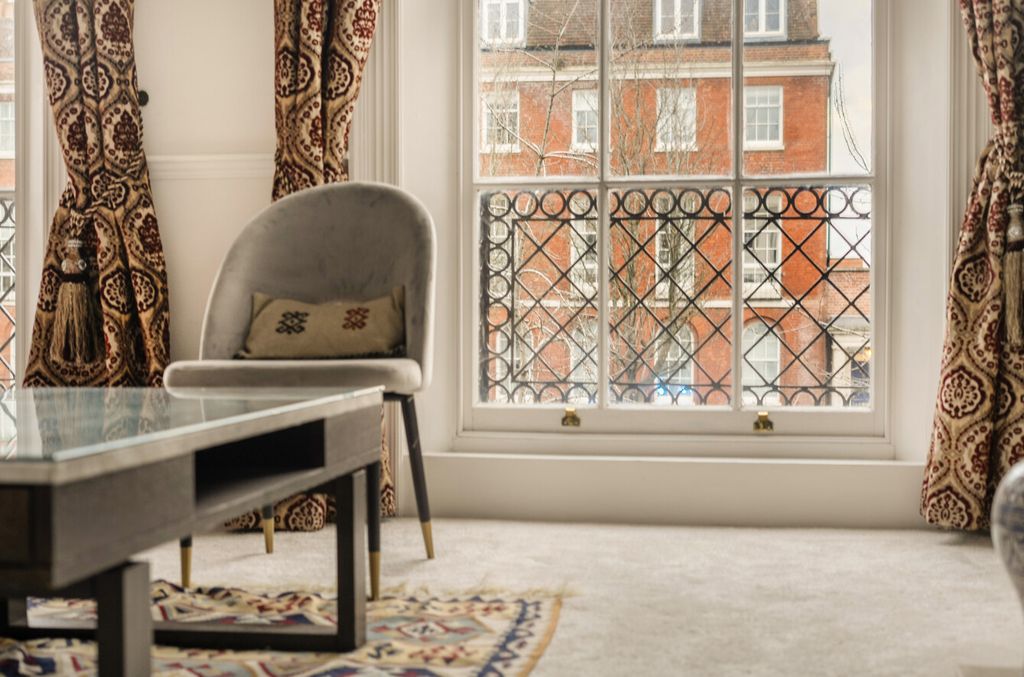 Property photo 2 of 22 1402080-11-696Fab...