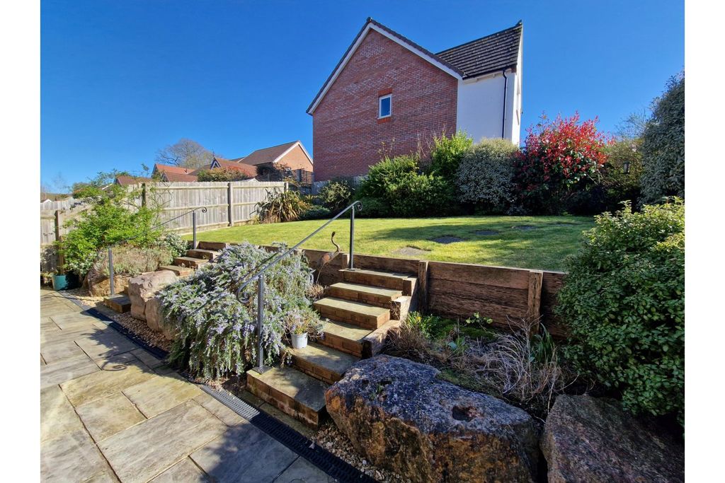 Property photo 3 of 24