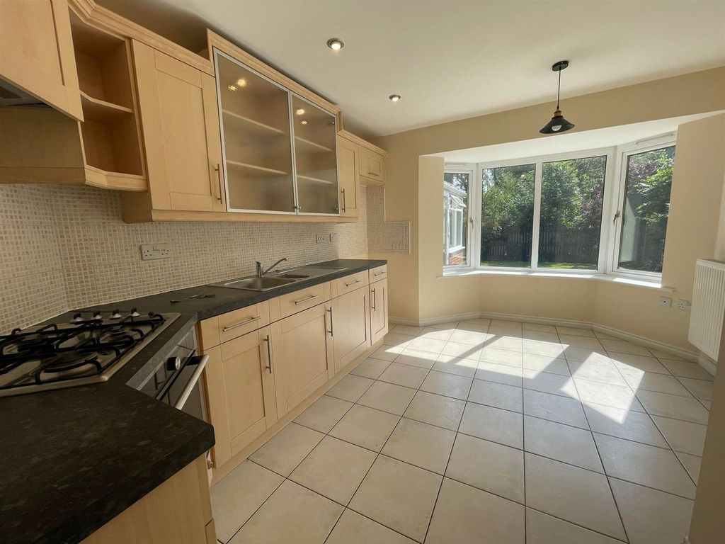 Property photo 3 of 26