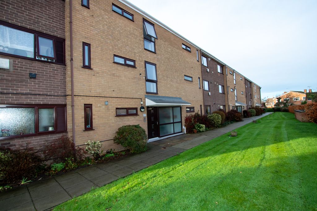 Property photo 1 of 17