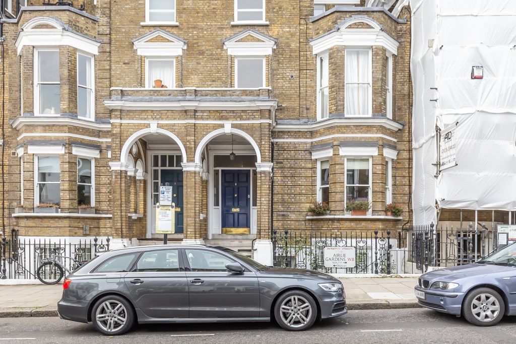 Property photo 3 of 10 Exterior