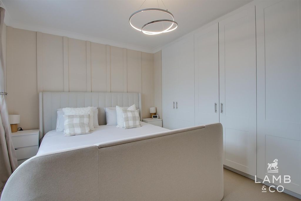 Additional image 16 of 3 bed detached house for saleCrome Road, Clacton-On-Sea CO16