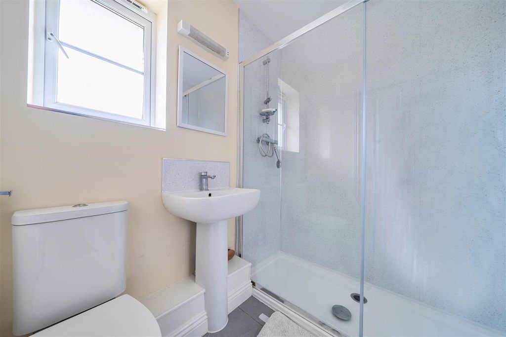 Property photo 2 of 8 Shower Room
