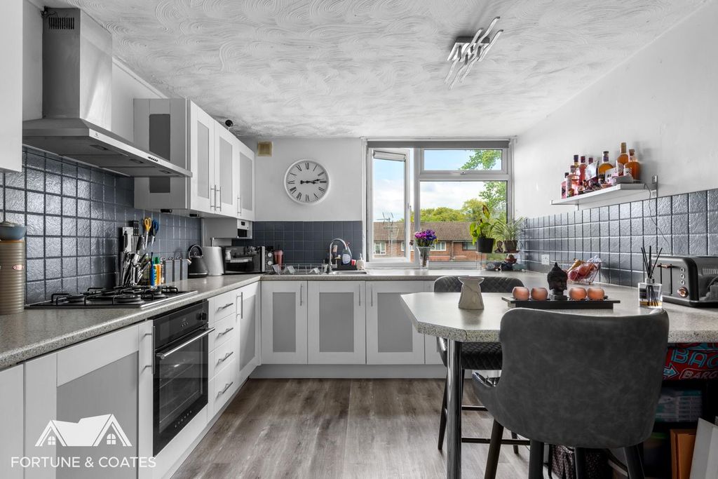 Property photo 2 of 12 Adingtons_2.Jpg