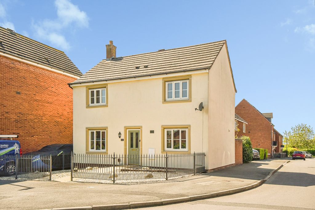 Property photo 1 of 21