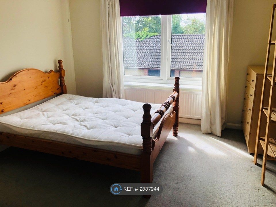 Property photo 3 of 11