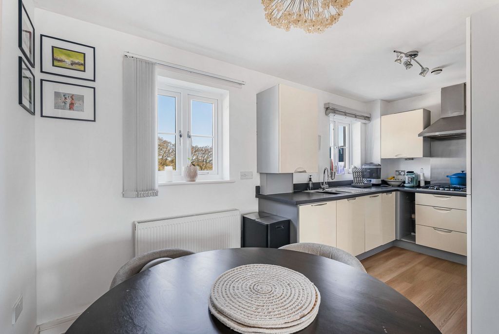 Additional image 10 of 2 bed flat for salePagoda Drive, Duporth PL26