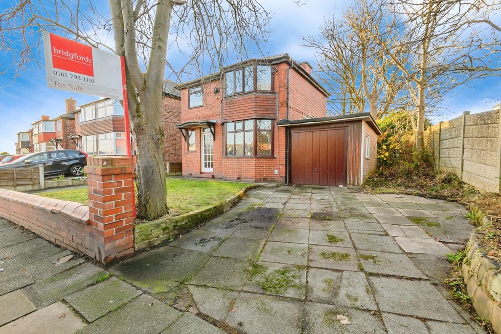 Property photo 2 of 20 External