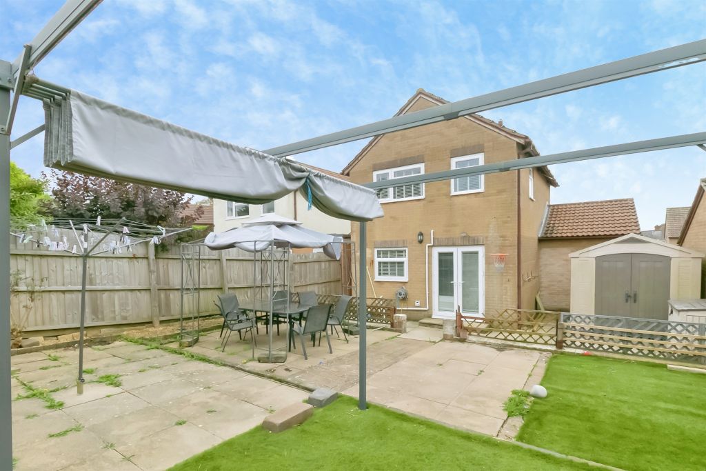 Property photo 2 of 18