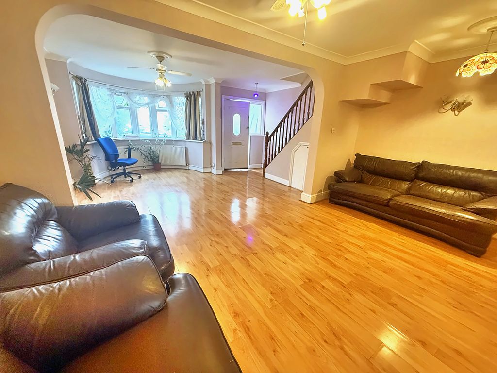 Property photo 2 of 13 Gallery