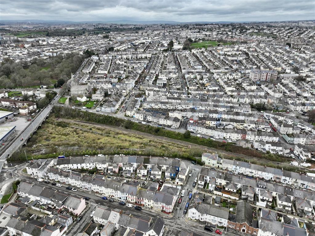 Property photo 3 of 28 Dji_Fly_20260219_133558_0907_1771582541478_Photo.J