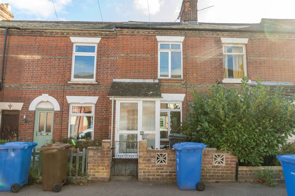 Property photo 1 of 6